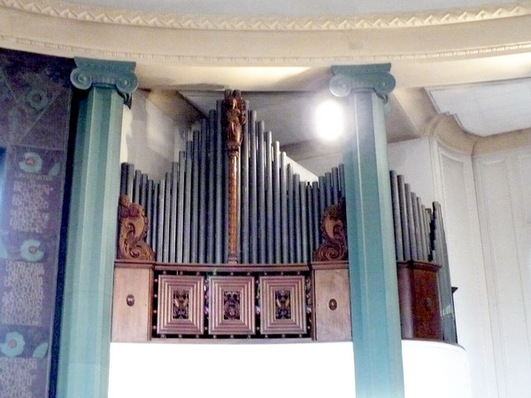 Orgel rechts