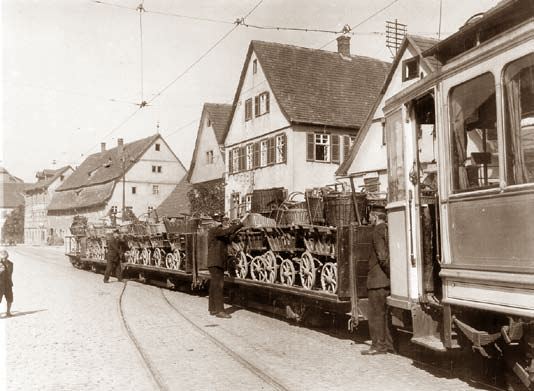 1913